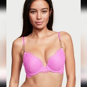 Victorias Secret Very Sexy Pushup Bra 32B Berry Gelato Lace Chain Detail